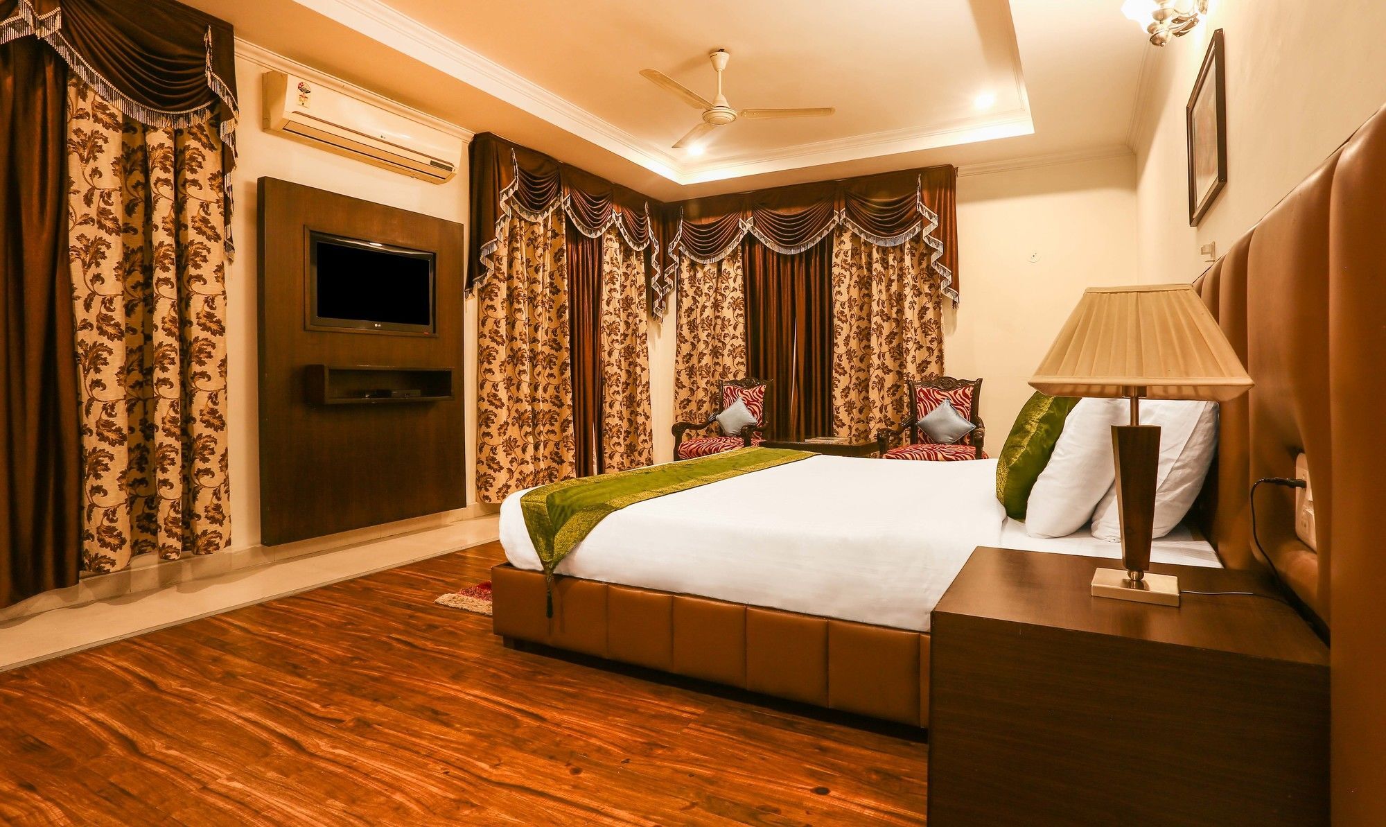 Hotel Treebo Trend Gk Conifer à Dharamshala Extérieur photo