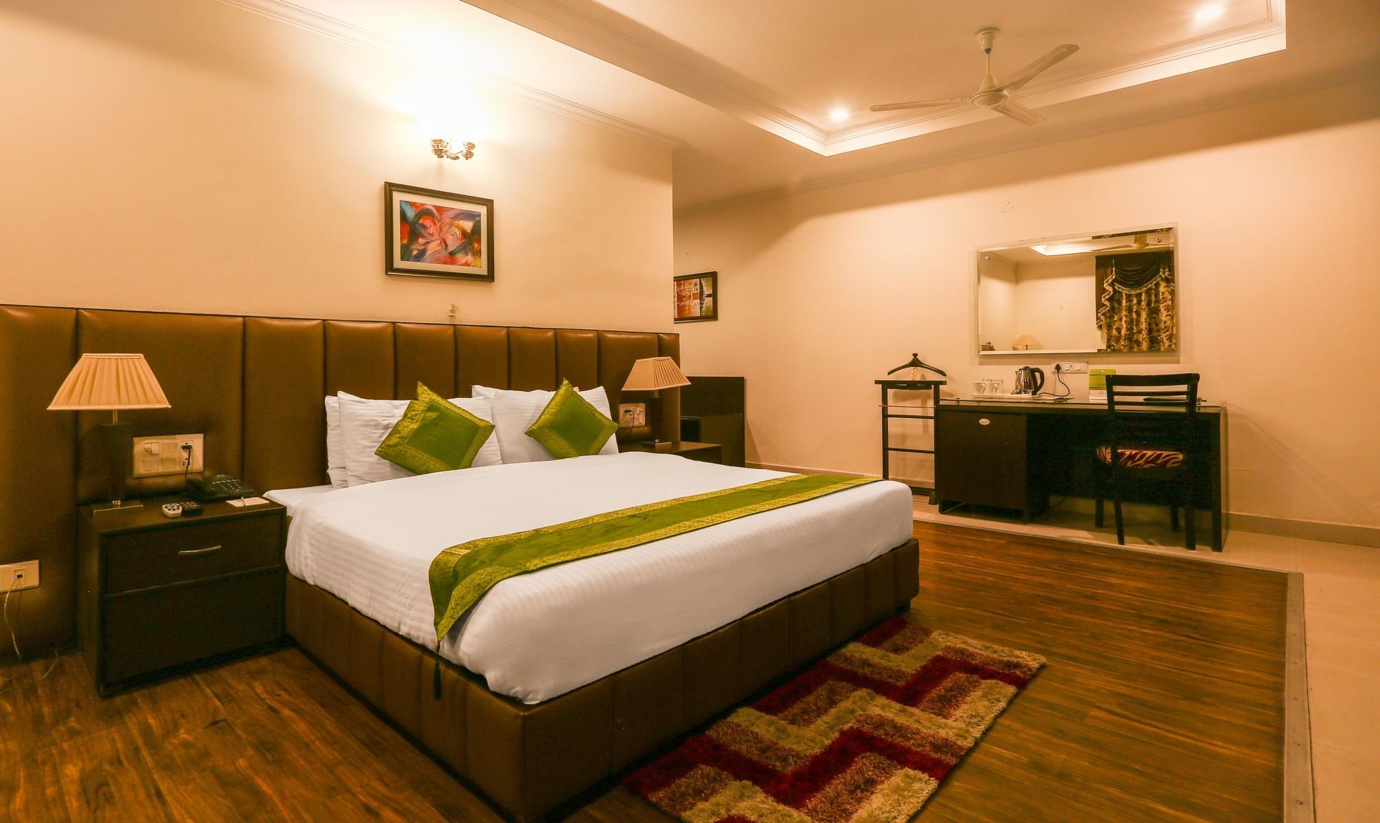 Hotel Treebo Trend Gk Conifer à Dharamshala Extérieur photo
